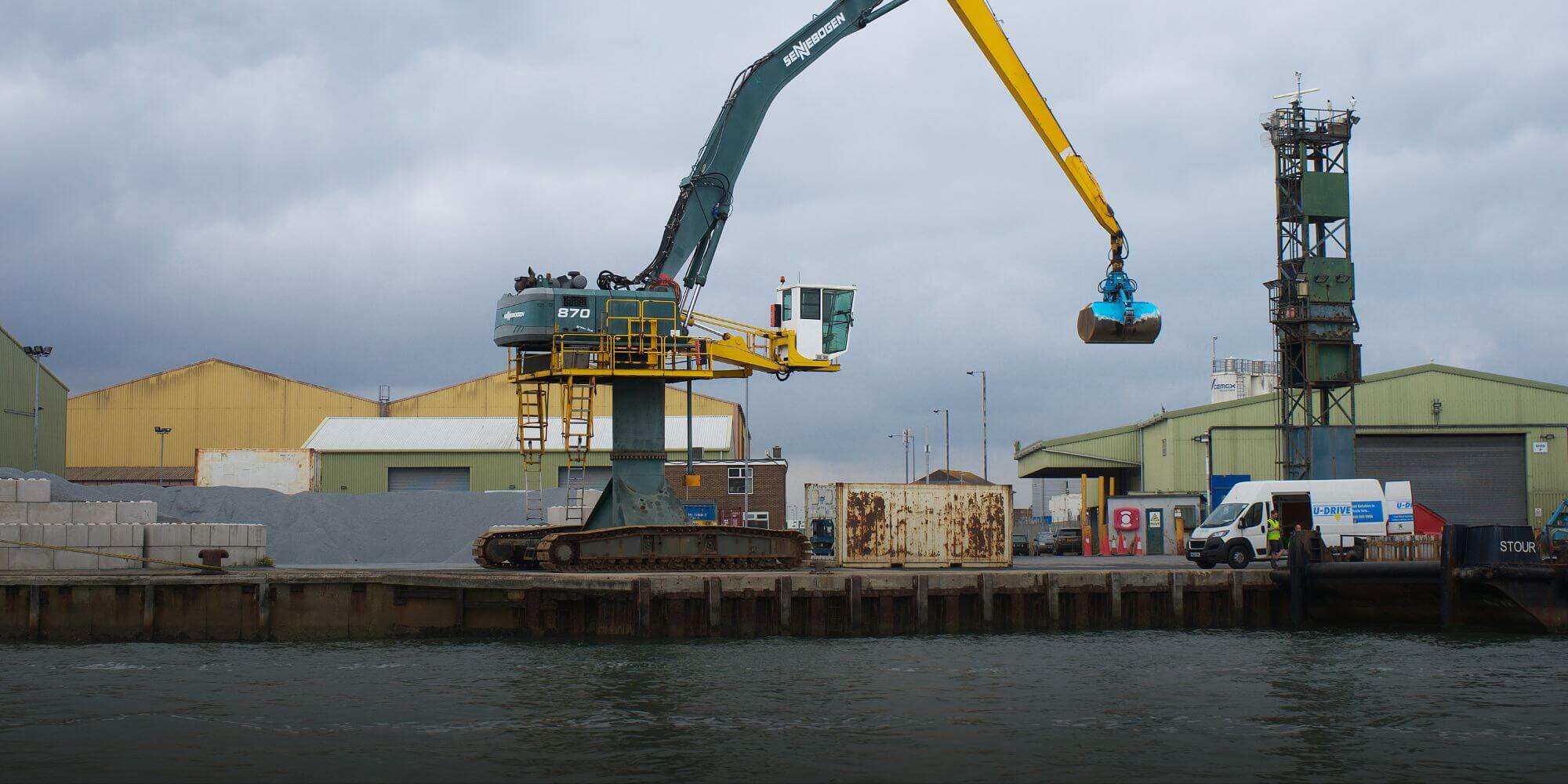 Port & Underwater Work Excavator Attachments